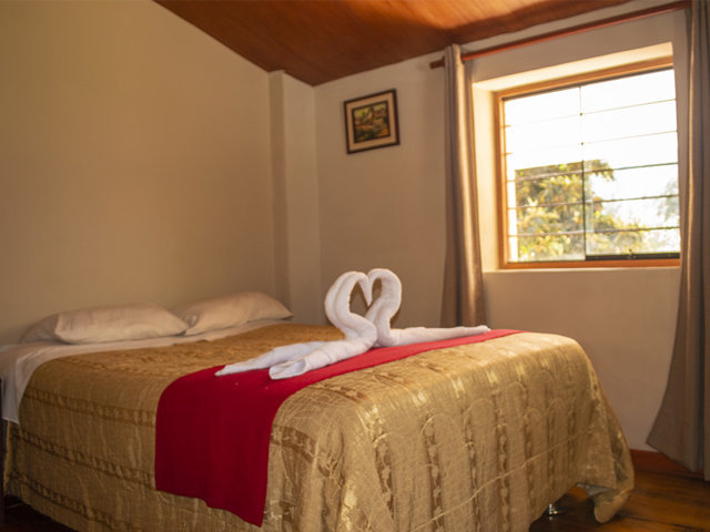 Matrimonial in Pirwa Urubamba Eco Hostel, Habitación matrimonial 2do piso